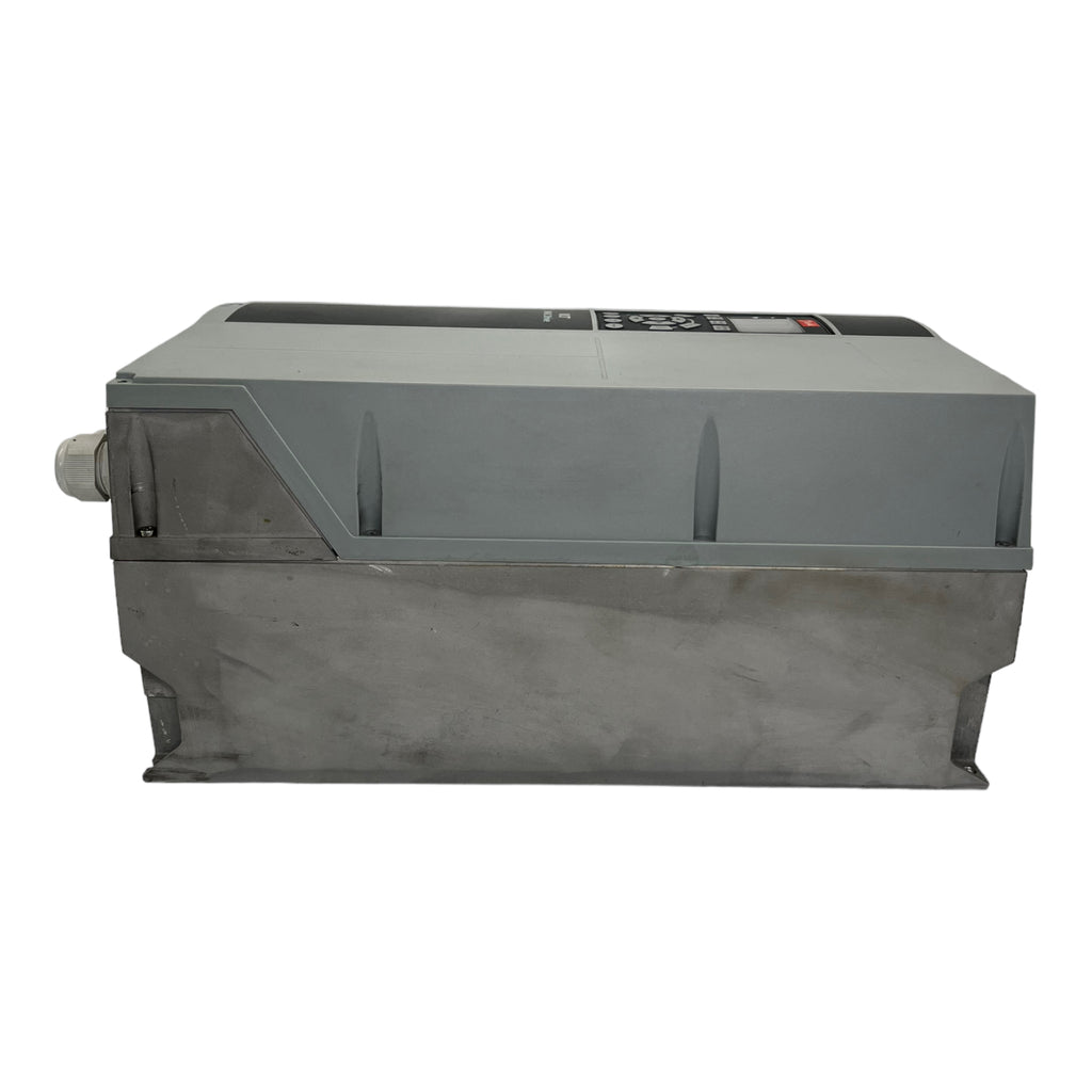 Danfoss VLT FC-102 131L9221 Frequenzumrichter 10HP 16A 7.5kW IP55 380-480VAC