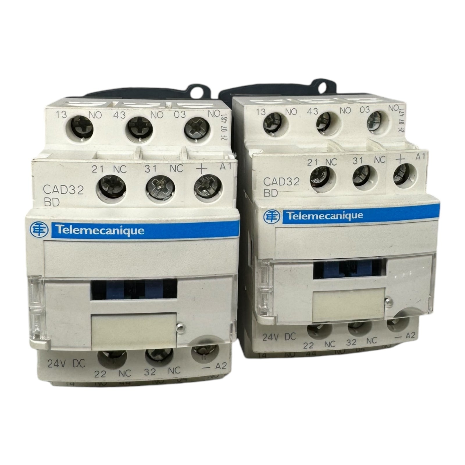 2x Telemecanique CAD32BD LAD4TBDL TeSys CAD Leistungsschütz 690VDC 10A 3NO 2NC