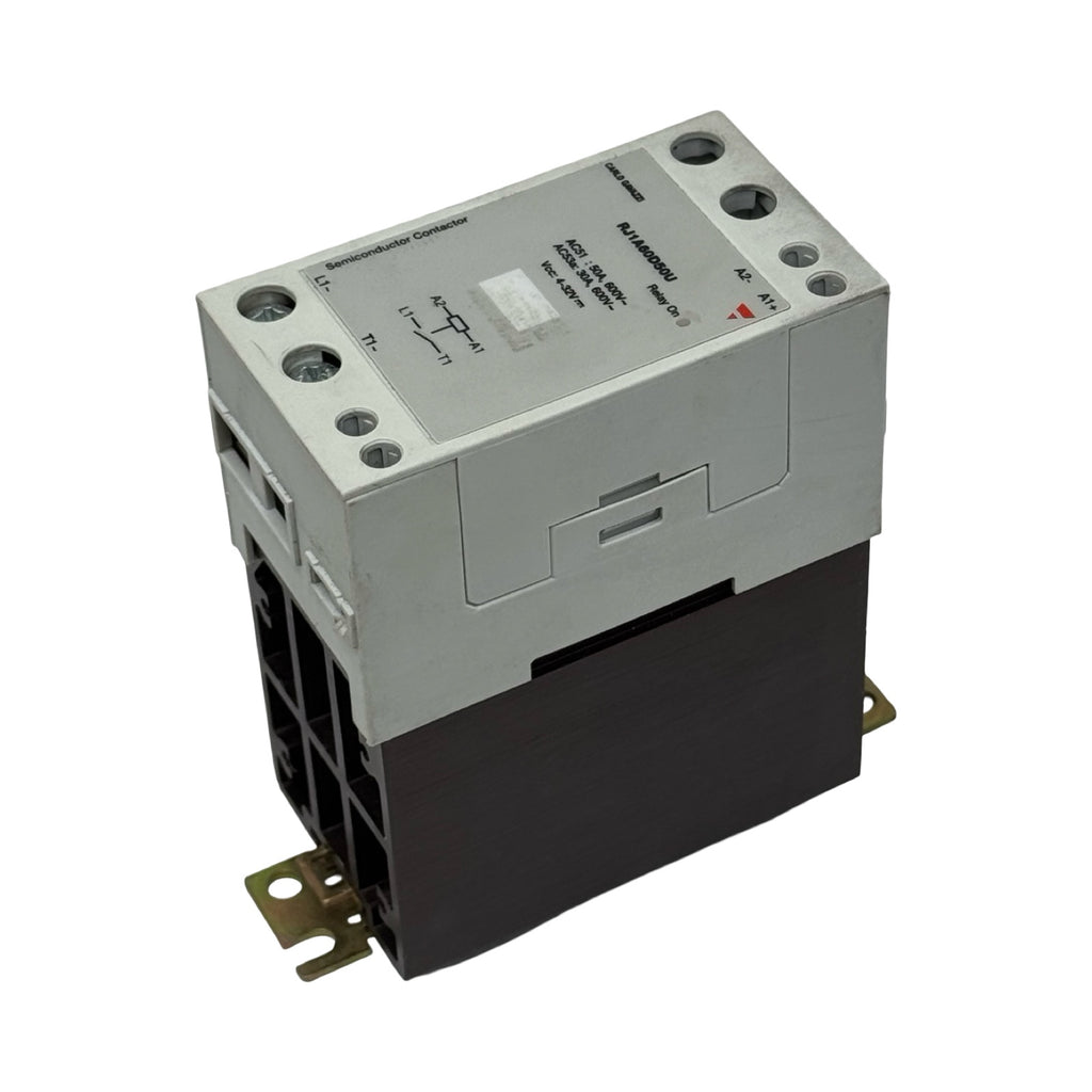 Carlo Gavazzi RJ1A60D50U Halbleiterrelais SSR 50A 600V DC 4-32V