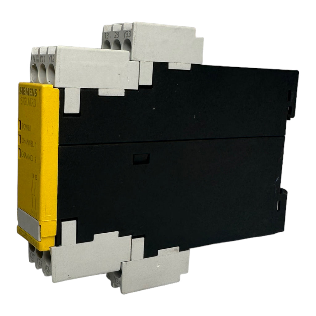 Siemens 3TK2822-1CB30 Sicherheitsschaltgerät Sichereitsrelais Spule 24V AC/DC