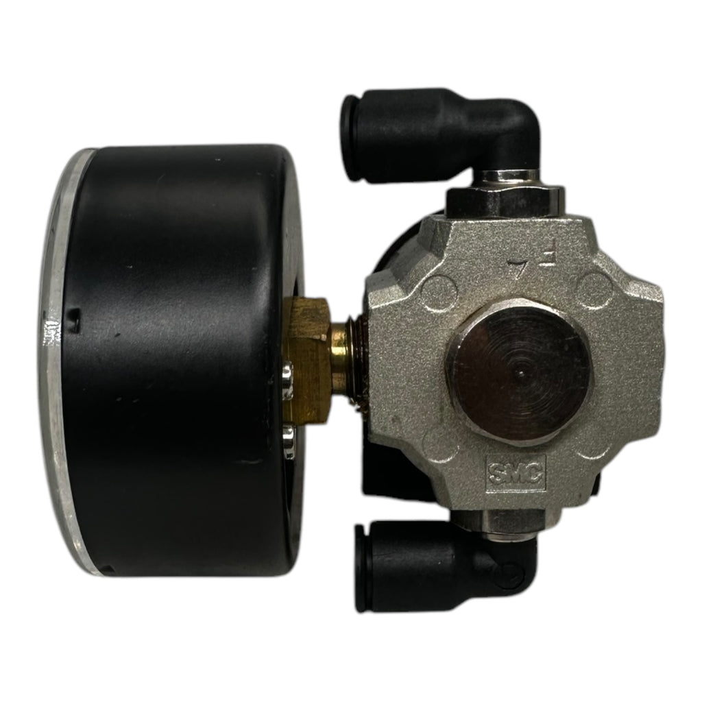 SMC EAR111-F02 Druckregler 0,05 ~ 0,69 MPa + Wika Manometer 0-6bar
