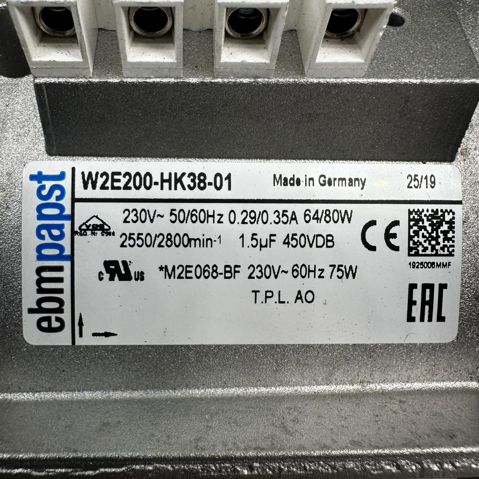 ebm-papst W2E200-HK38-01 Lüfter 230V, 0,35A, 80W mit Montageplatte
