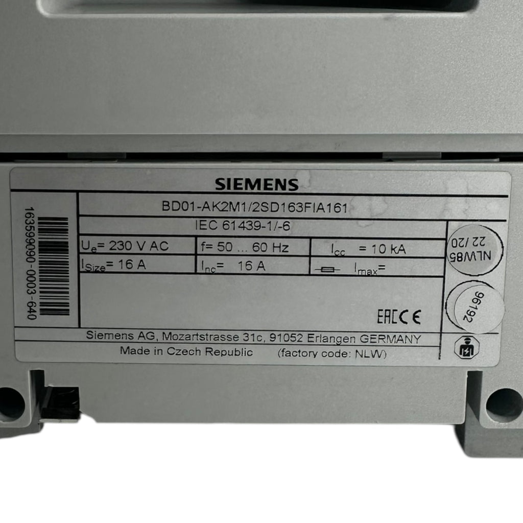 Siemens BD01-AK2M1/2SD163FIA161 Energieverteiler IP54 230V 16A Gehäuse