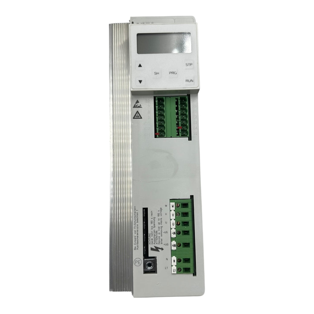 Lenze EVF8203-E Frequenzumrichter 1,5kW 3x230V mit Bedienmodul EMZ8201BB