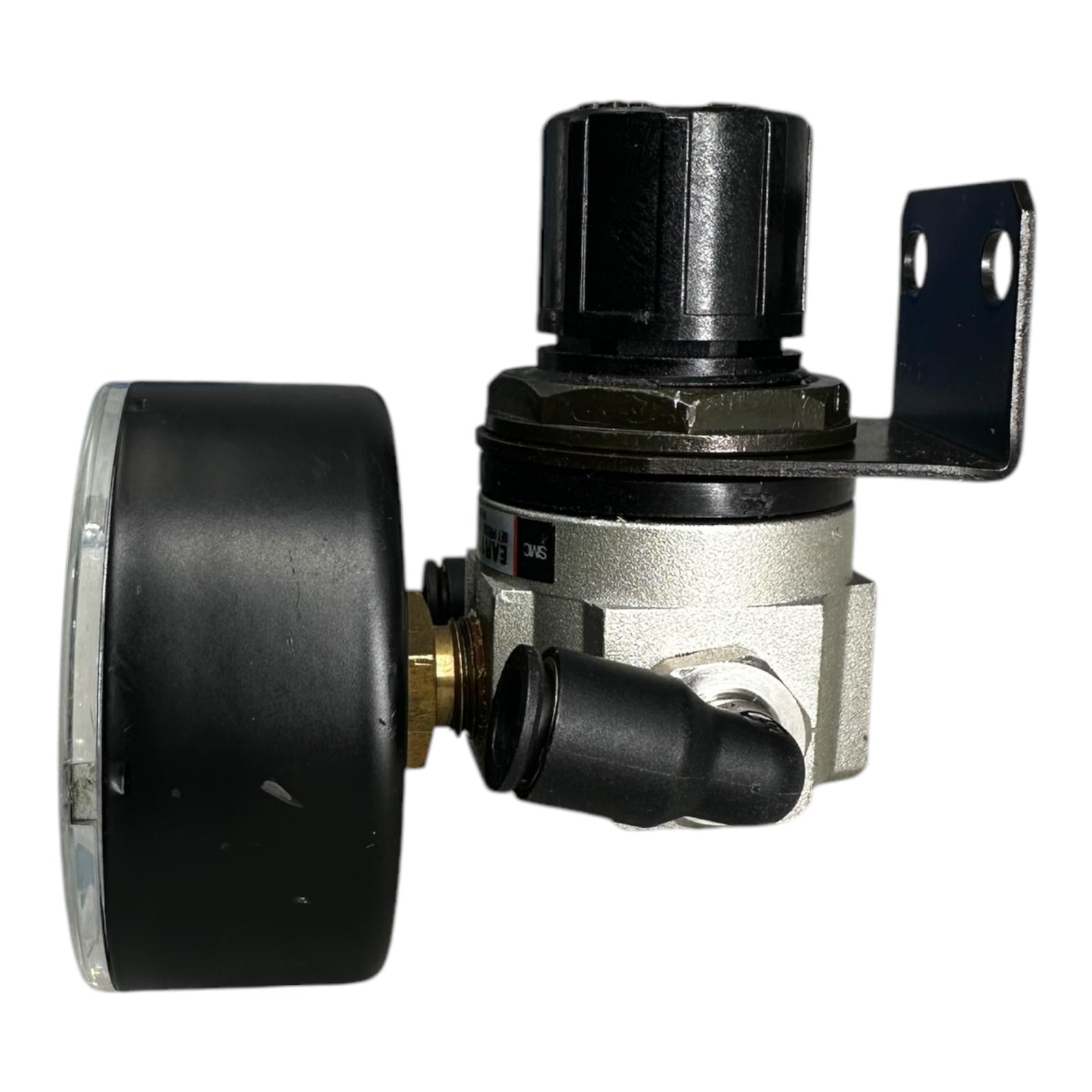 SMC EAR111-F02 Druckregler 0,05 ~ 0,69 MPa + Wika Manometer 0-6bar