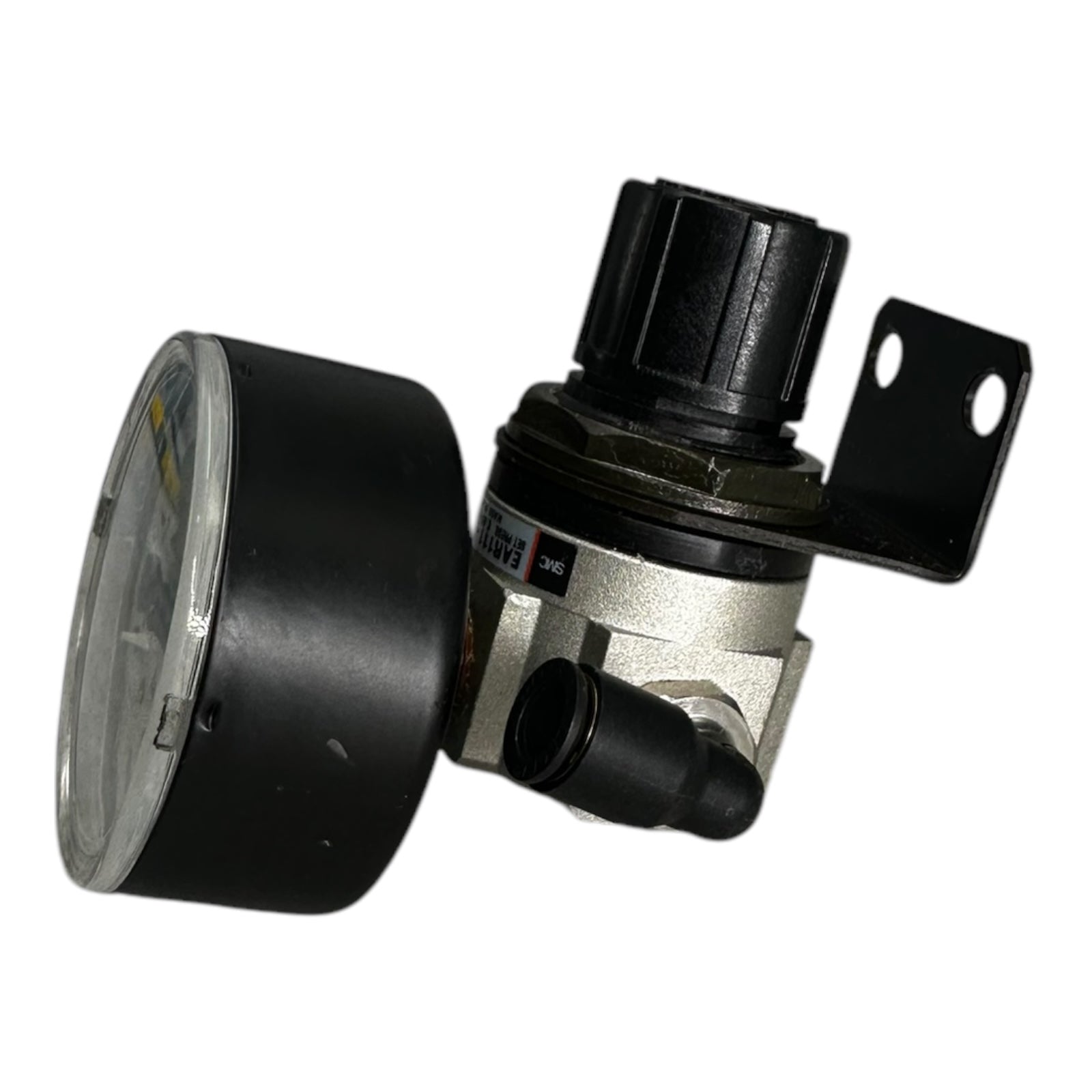 SMC EAR111-F02 Druckregler 0,05 ~ 0,69 MPa + Wika Manometer 0-6bar