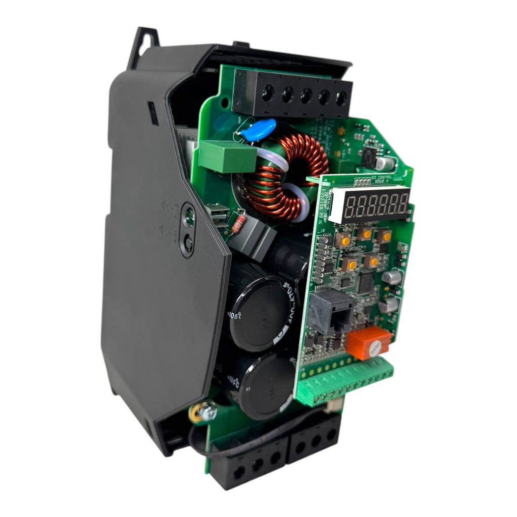 Fenner QD:EVO 572E22P2 Frequenzumrichter 2,2kW 10,5A 200–240V 3PH IP20 UNUSED