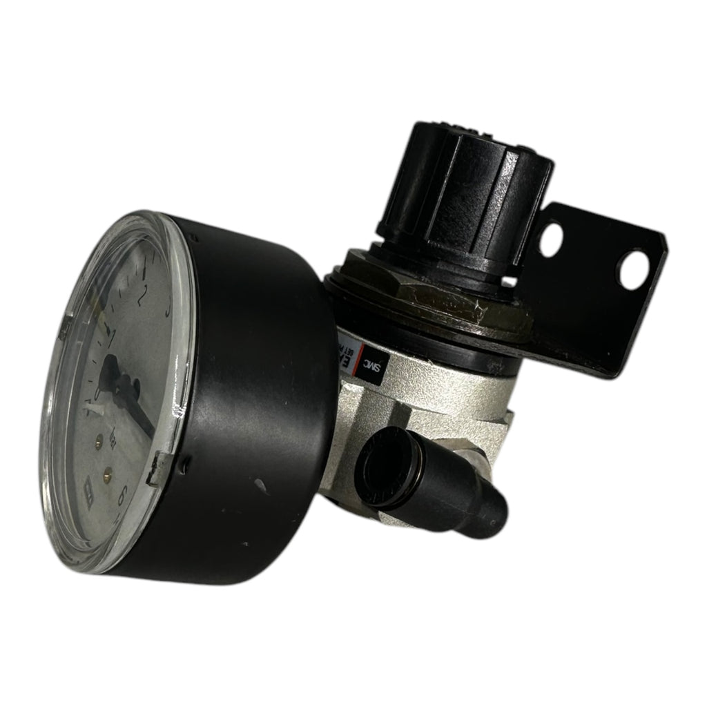 SMC EAR111-F02 Druckregler 0,05 ~ 0,69 MPa + Wika Manometer 0-6bar