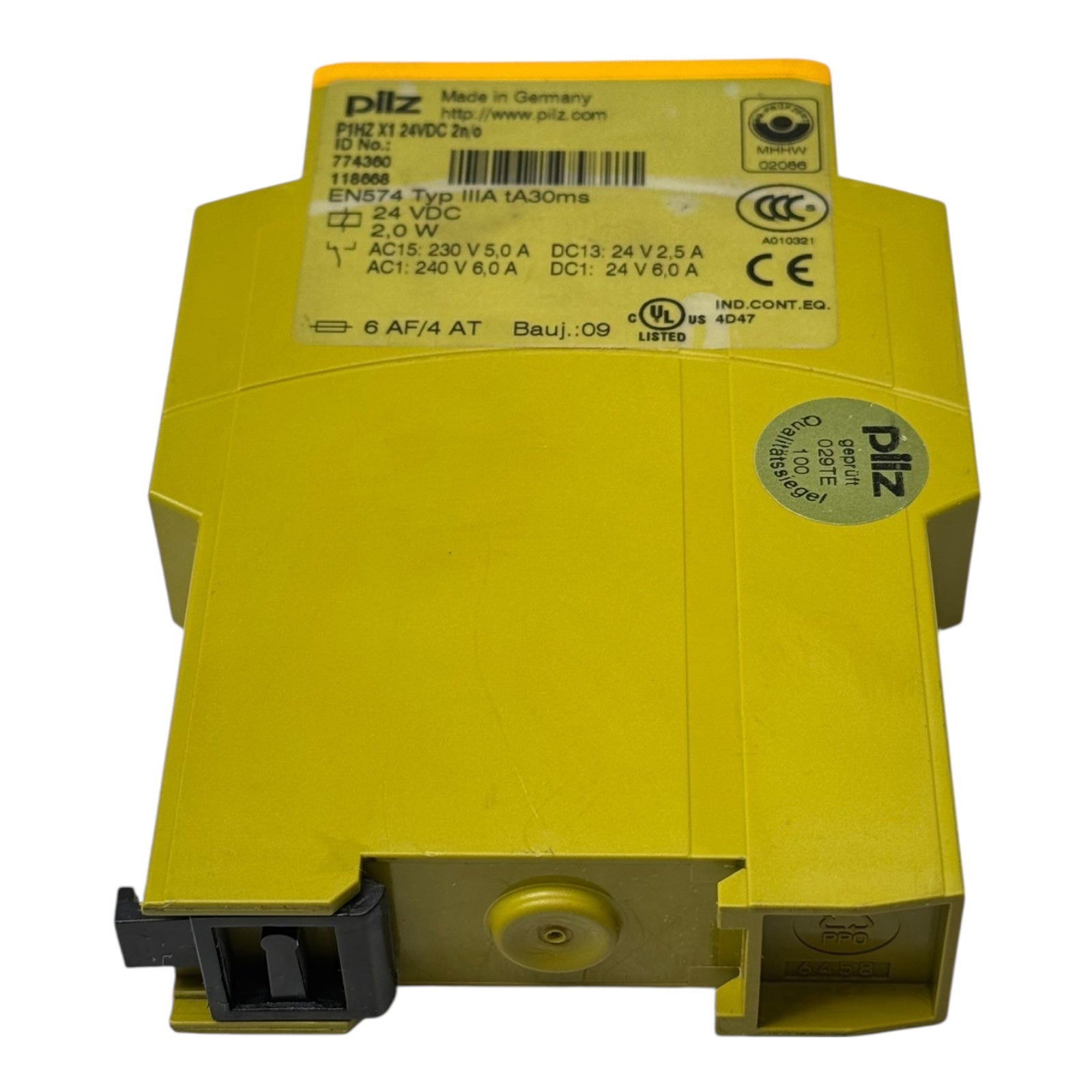 Pilz P1HZ X1 Sicherheitsrelais 24VDC 2n/o EN574 Typ IIIA 774306