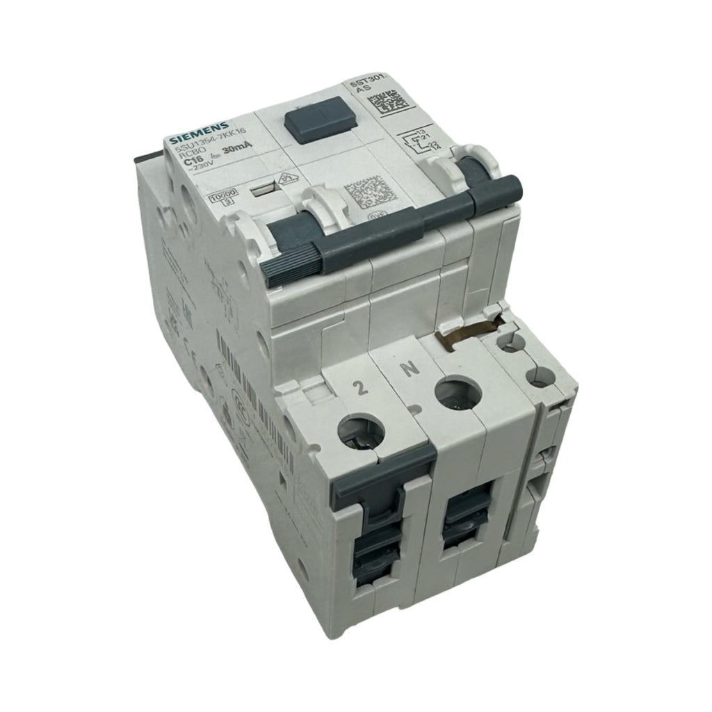 2x Siemens 5SU1354-7KK16 FI/LS Schalter C16 30mA RCBO + 5ST3010 Hilfsschalter