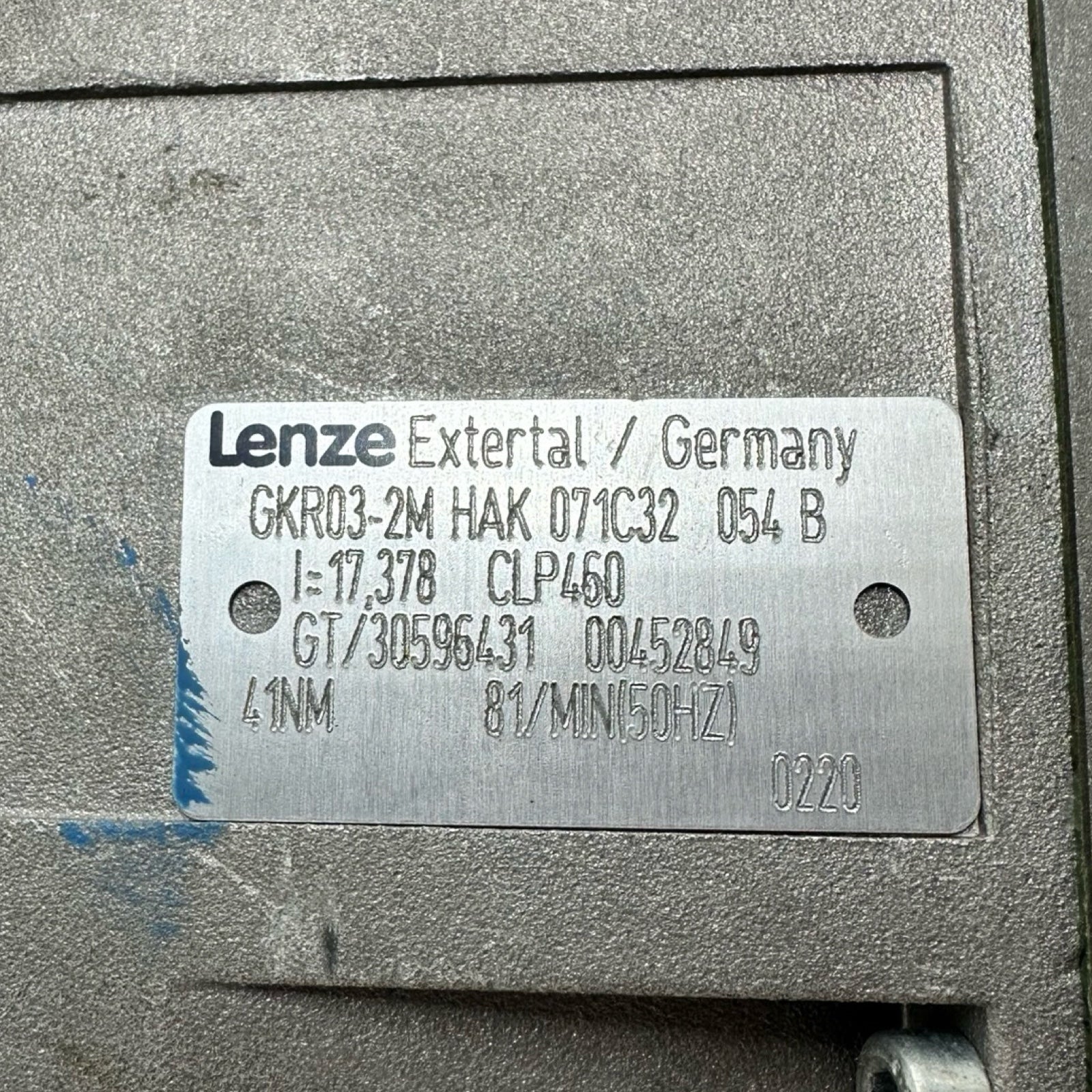 Lenze GKR03-2M HAK 071C32 Getriebemotor 0,37kW 17,37 i=17,37 3~ Motor